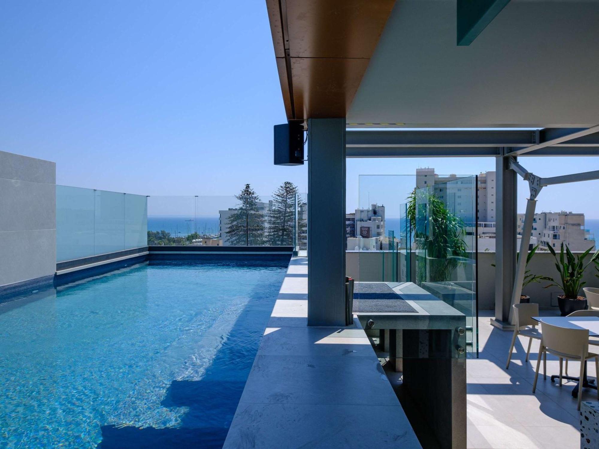 Mercure Larnaca City Eksteriør bilde